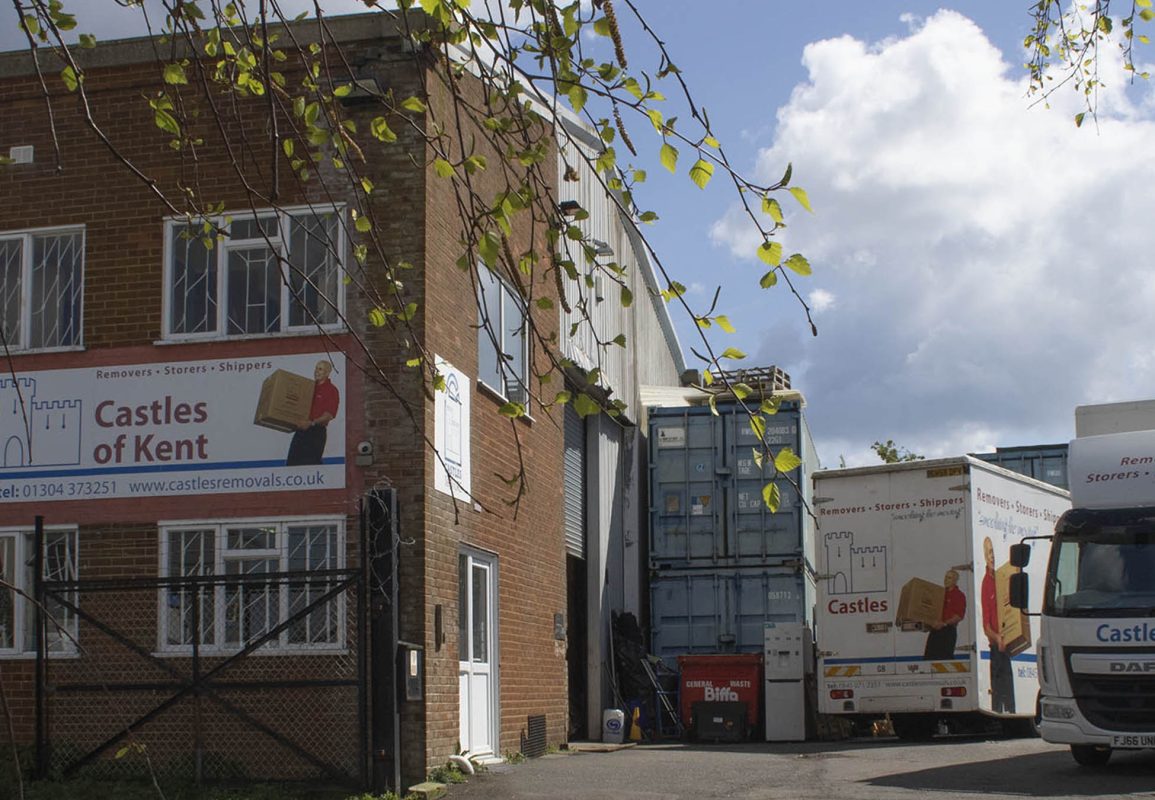 351 castles removals head office